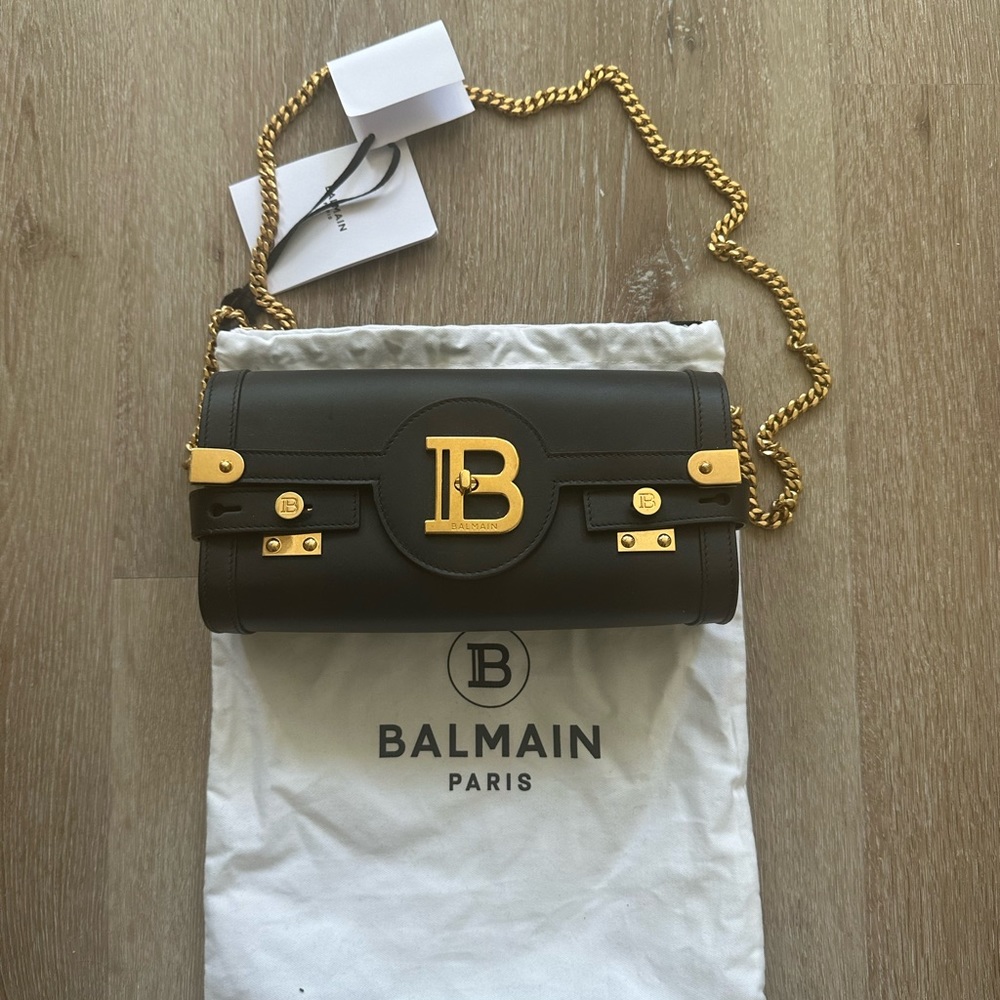 Balmain B-Buzz 23 bag